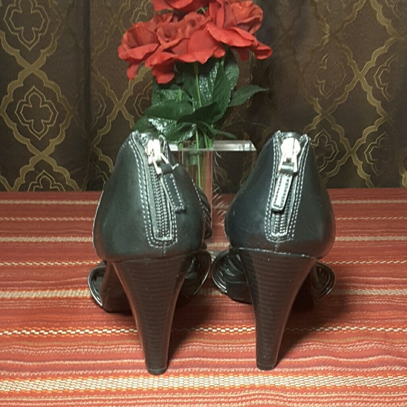 2/$10⚃STUDIO PAOLO heel sandals pewter gray 8 - Picture 4 of 6
